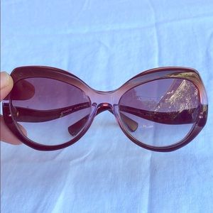 Sunglasses great condition no scratches